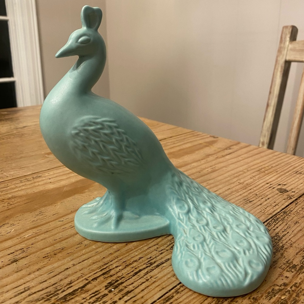 ABINGDON PEACOCK STATUE rare robins egg blue